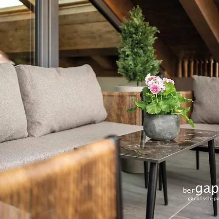 Bergdream Apartment *